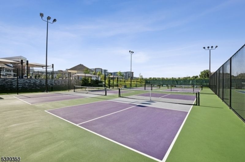 Exterior, Tennis Courts