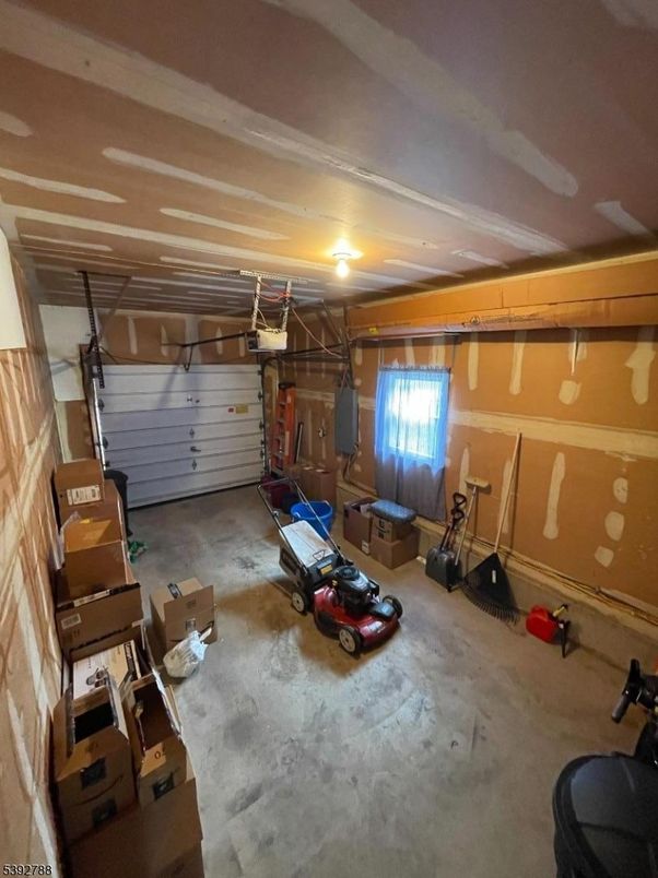 Garage, Interior