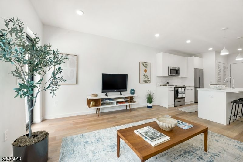 Interior, Kitchen, Living room, Pendant Lights, Recessed Lighting, Wood Texture Flooring