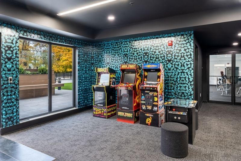 Game Room, Interior, Recessed Lighting