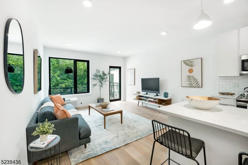 Interior, Kitchen, Living room, Pendant Lights, Recessed Lighting, Wood Texture Flooring