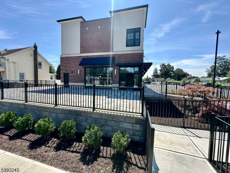 Exterior, Facade, Brick Facade, Modern