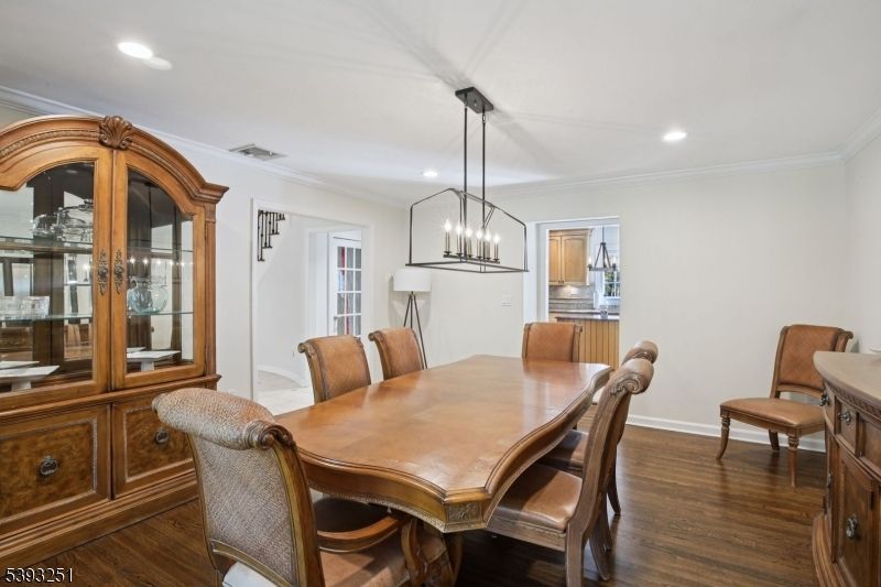 Chandelier, Dining room, Interior, Pendant Lights, Recessed Lighting, Wood Texture Flooring