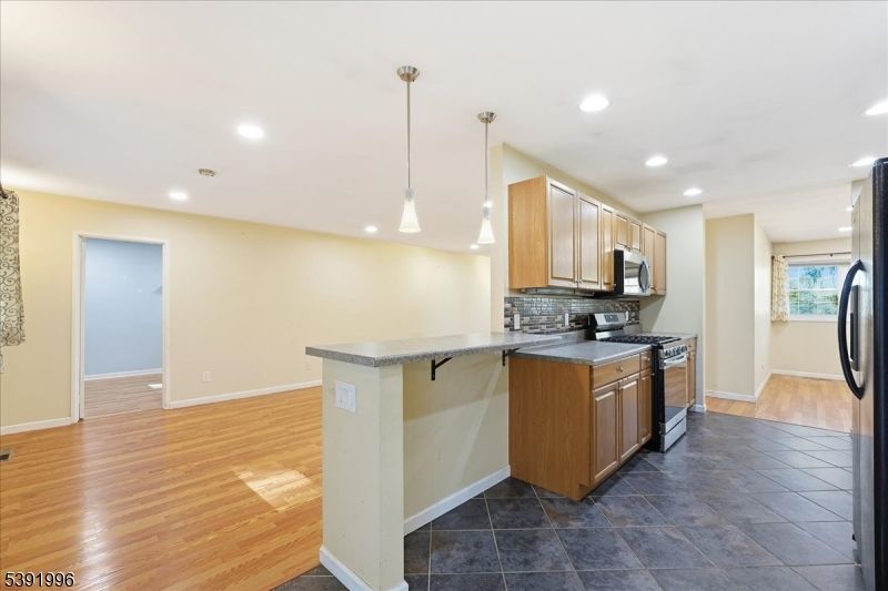 Interior, Kitchen, Pendant Lights, Recessed Lighting, Wood Texture Flooring