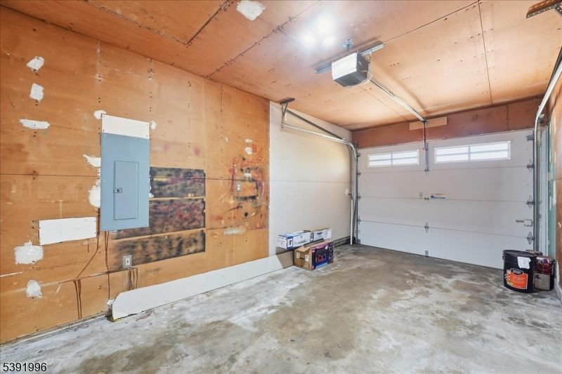 Garage, Interior, Wooden Walls