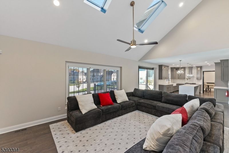 Interior, Kitchen, Living room, Pendant Lights, Recessed Lighting, Wood Texture Flooring