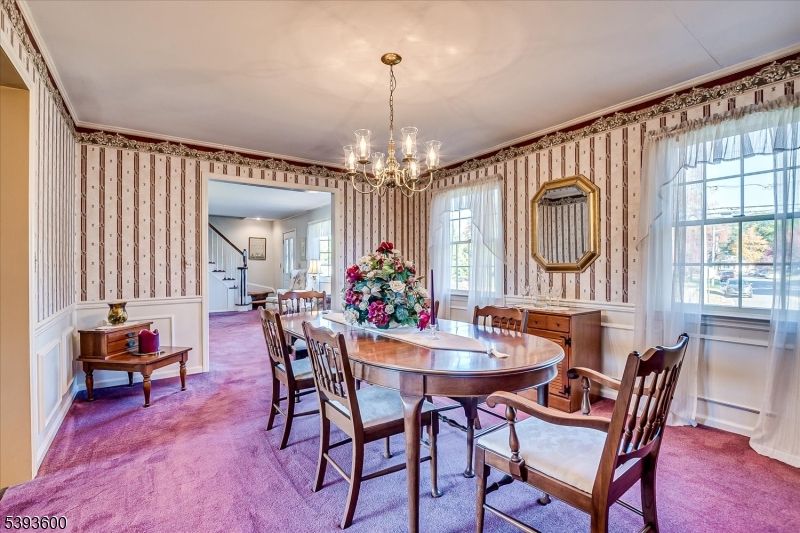 Chandelier, Dining room, Interior