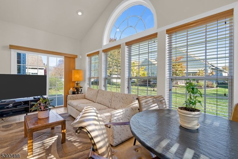 Dining room, Interior, Living room, Recessed Lighting, Wood Texture Flooring