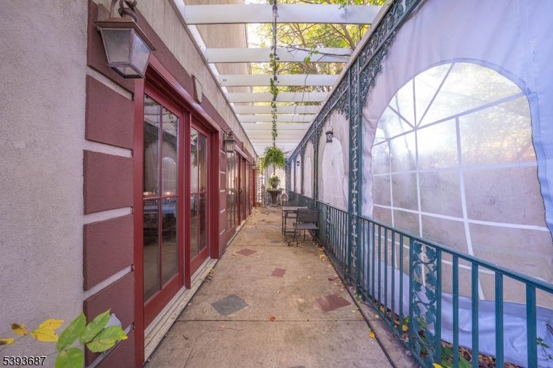 Glass Ceilings, Interior, Sun Room