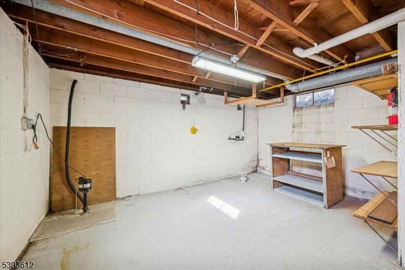 Garage, Interior, Wooden Beams, Wooden Ceilings