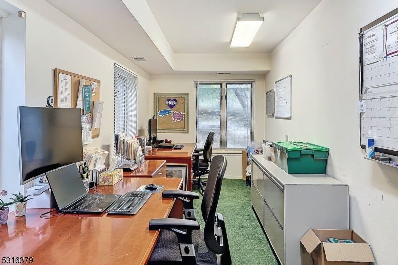 Home Office, Interior