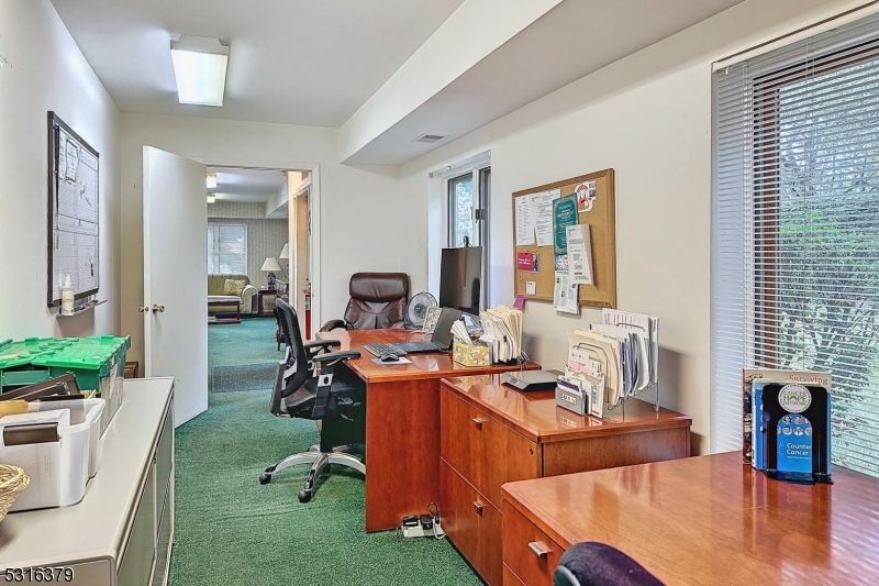 Home Office, Interior