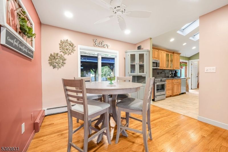 Dining room, Interior, Kitchen, Recessed Lighting, Wood Texture Flooring