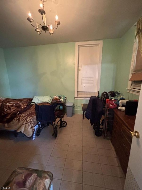 Chandelier, Interior