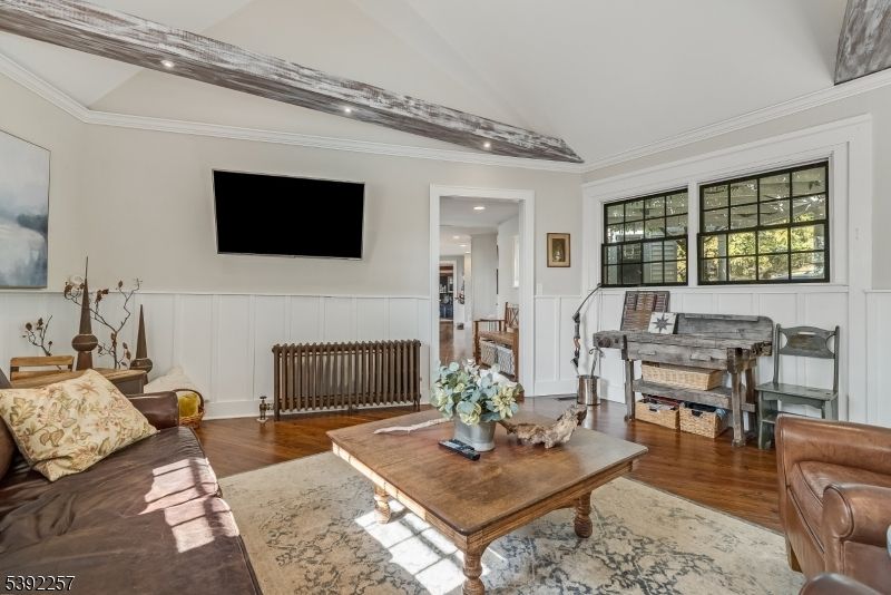 Interior, Living room, Piano, Recessed Lighting, Wood Texture Flooring