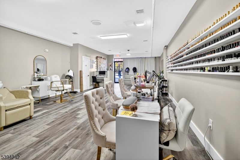 Dining room, Interior, Living room, Recessed Lighting, Wood Texture Flooring