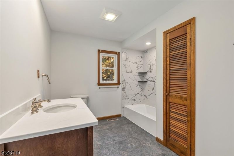 Bathroom, Interior, Marble Walls, Recessed Lighting