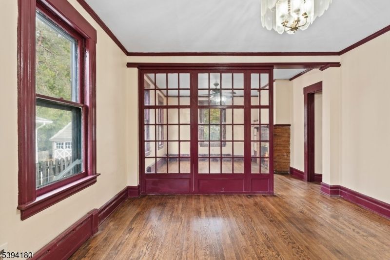 Chandelier, Empty room, Interior, Wood Texture Flooring