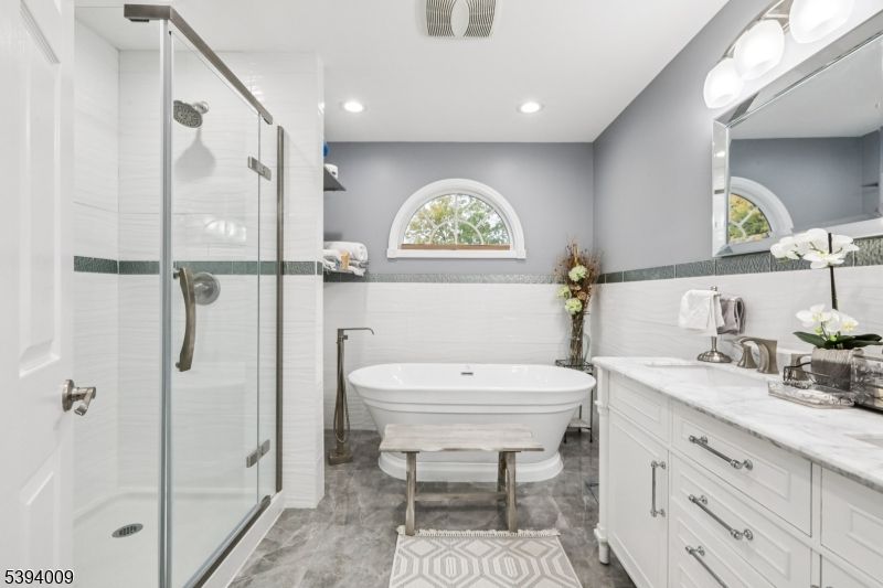 Bathroom, Dual Sink Vanities, Free Standing Baths, Glass Shower, Interior, Recessed Lighting