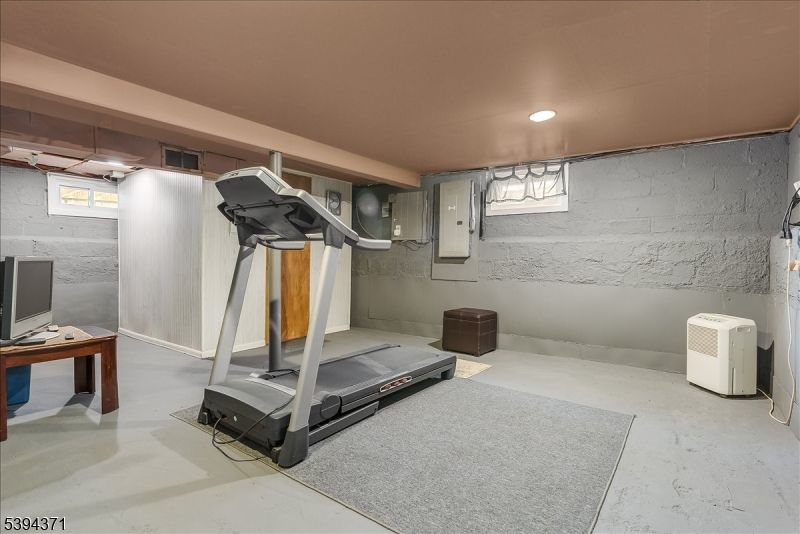 Fitness Equipment, Interior, Recessed Lighting