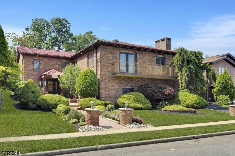 Exterior, Facade, Brick Facade, Mediterranean