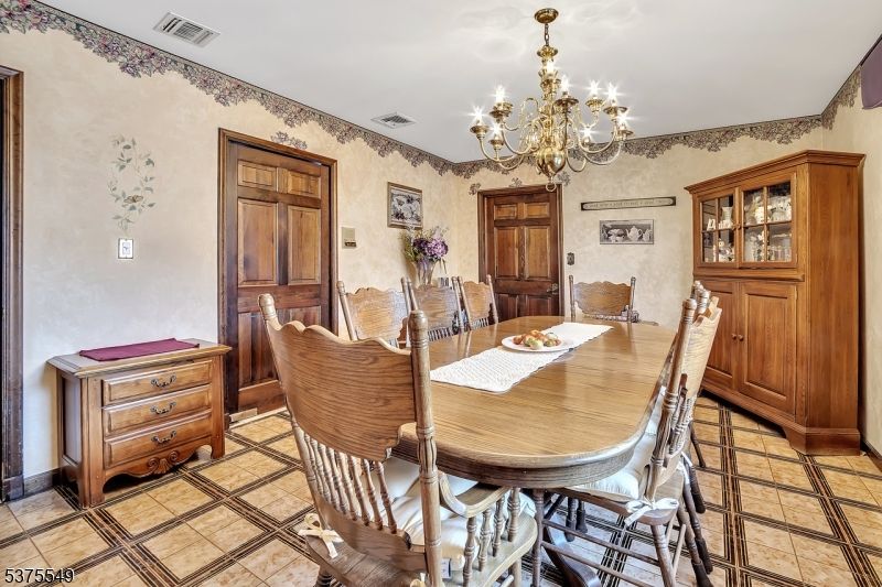 Chandelier, Dining room, Interior