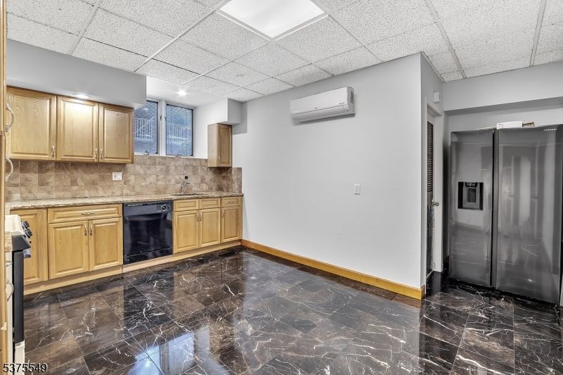 Interior, Kitchen, Marble, Recessed Lighting