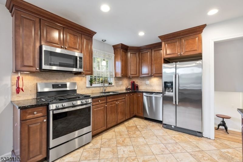 Interior, Kitchen, Pendant Lights, Recessed Lighting, Stainless Steel Appliances
