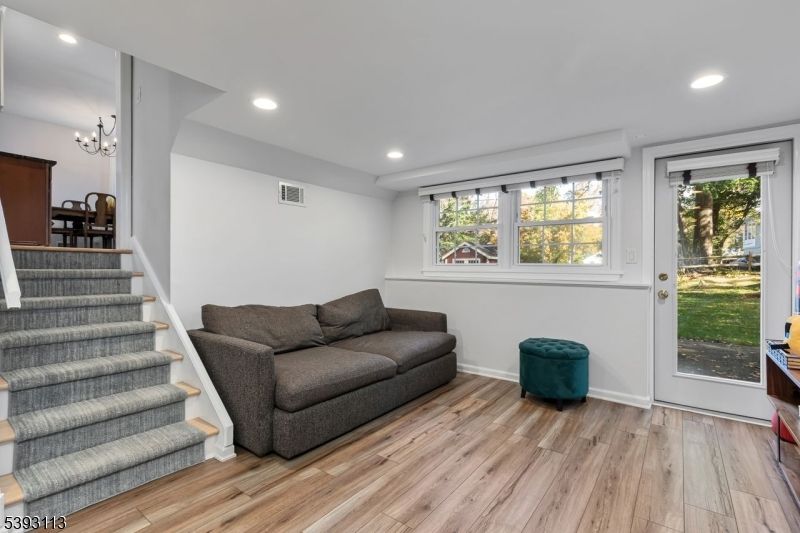 Chandelier, Dining room, Interior, Recessed Lighting, Wood Texture Flooring
