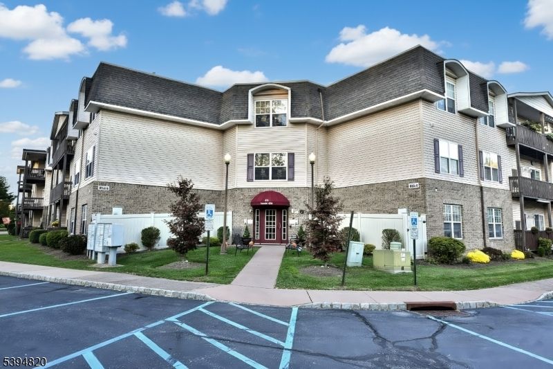 Exterior, Facade, Brick Facade, French Provincial