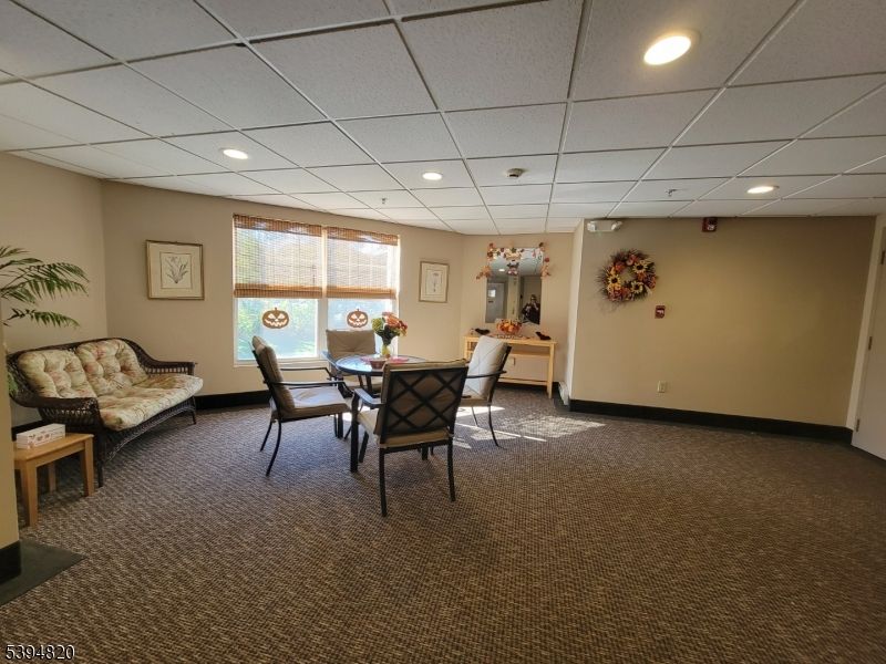 Dining room, Interior, Recessed Lighting