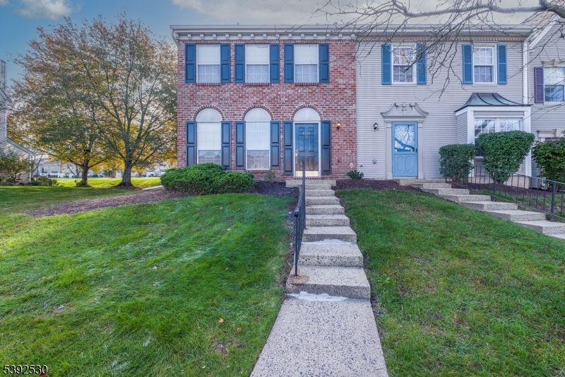 Backyard, Exterior, Facade, Brick Facade, Georgian