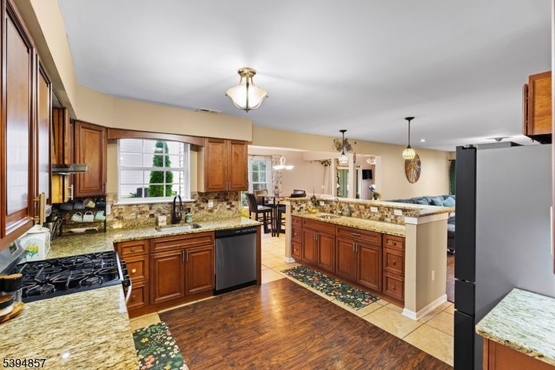 Dining room, Interior, Kitchen, Pendant Lights, Wood Texture Flooring