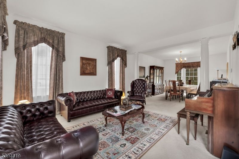 Chandelier, Dining room, Interior, Living room