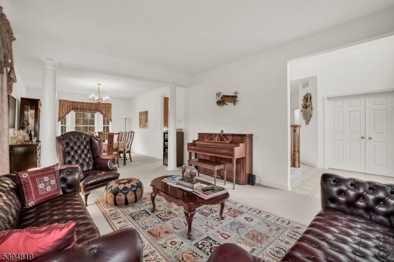 Chandelier, Dining room, Interior, Living room, Piano