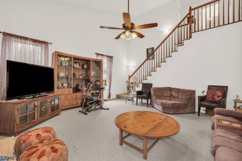 Fitness Equipment, Interior, Living room, Recessed Lighting