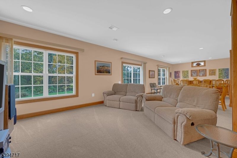 Dining room, Interior, Living room, Recessed Lighting