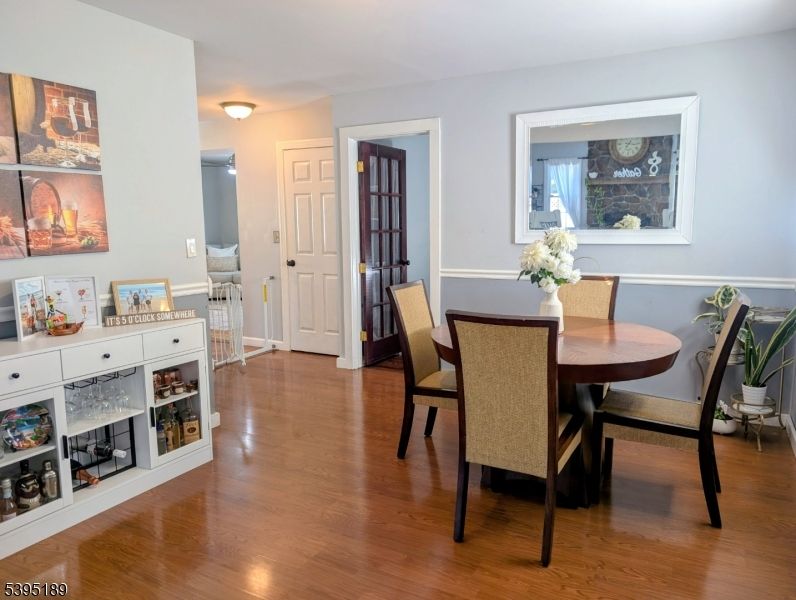 Dining room, Interior, Wood Texture Flooring