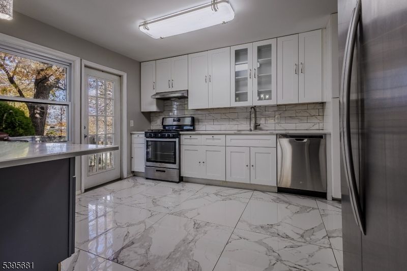 Interior, Kitchen, Marble, Stainless Steel Appliances