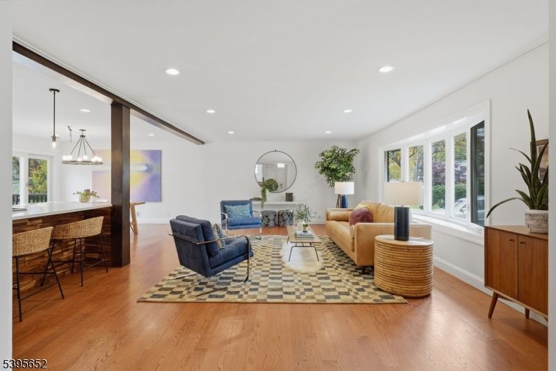Interior, Living room, Pendant Lights, Recessed Lighting, Wood Texture Flooring