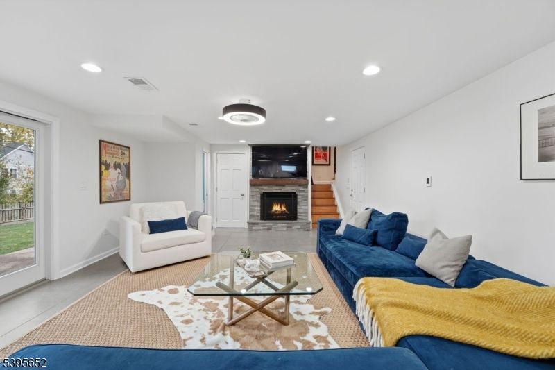 Fireplace, Interior, Living room, Recessed Lighting