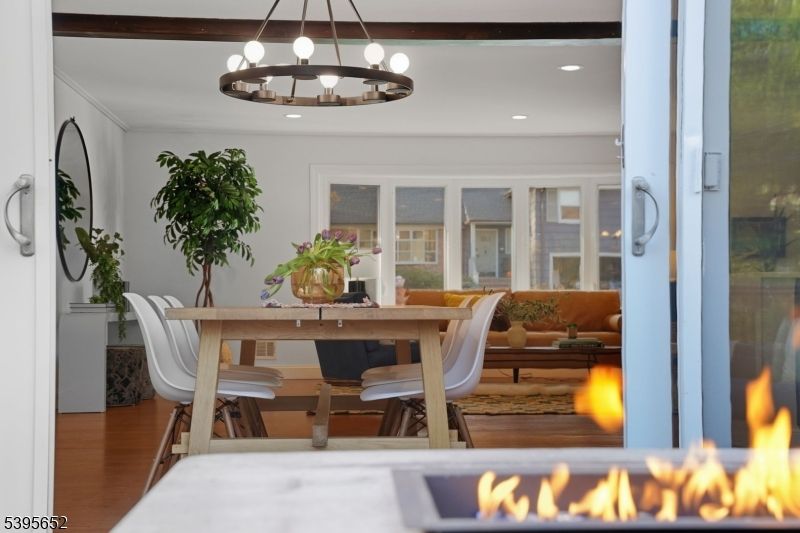 Chandelier, Dining room, Interior, Recessed Lighting, Wood Texture Flooring