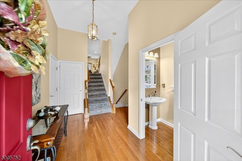 Bathroom, Interior, Pendant Lights, Recessed Lighting, Wood Texture Flooring