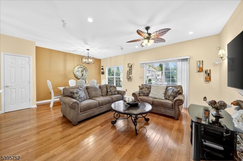 Chandelier, Dining room, Interior, Living room, Recessed Lighting, Wood Texture Flooring
