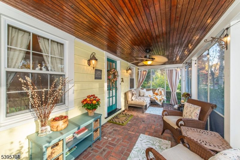 Interior, Living room, Wooden Ceilings