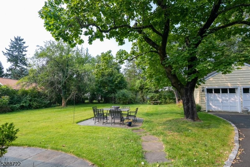 Backyard, Detached Garage, Exterior