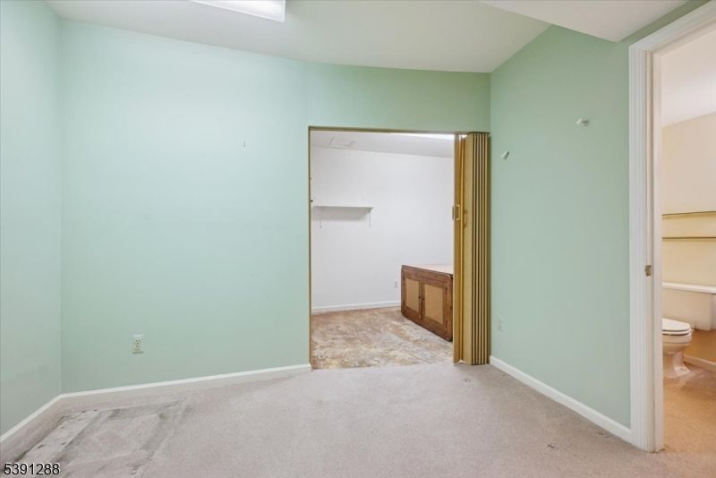 Bathroom, Empty room, Interior