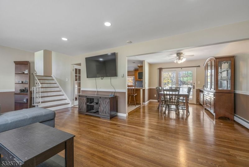 Dining room, Interior, Recessed Lighting, Wood Texture Flooring