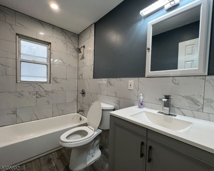 Bathroom, Interior, Marble Walls, Recessed Lighting, Wood Texture Flooring