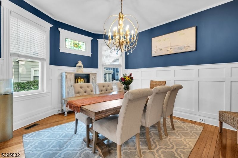 Chandelier, Dining room, Fireplace, Interior, Wood Texture Flooring